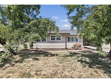 2114 Centennial Blvd, Springfield, OR 97477 - photo 2