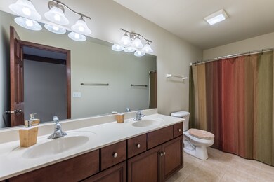 131 Pineridge Dr S unit 2, Oswego, IL 60543 - photo 7