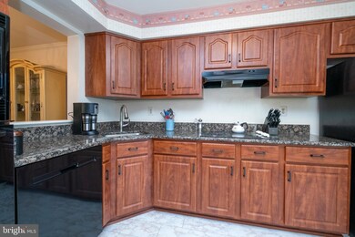 29 Tudor Ct, Lutherville Timonium, MD 21093 - photo 4