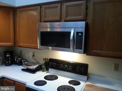 920 Mclendon Dr, Frederick, MD 21702 - photo 6