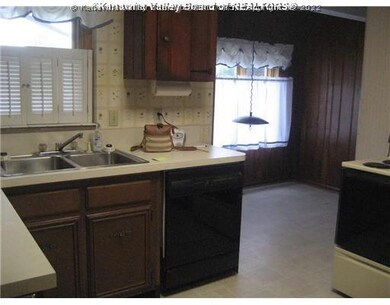 130 Litton Heights, Scott Depot, WV 25560 - photo 5