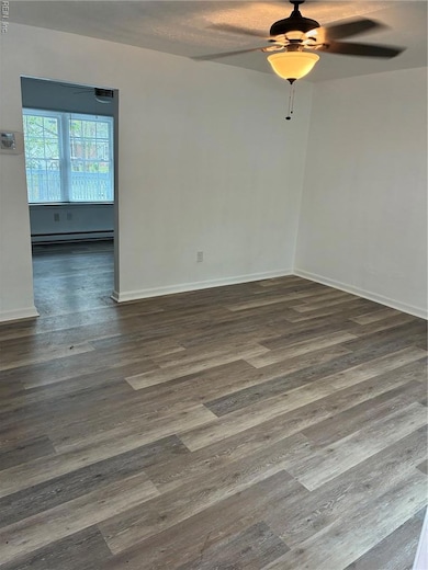 116 Holland Cir, Franklin, VA 23851 - photo 5