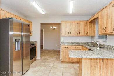 005-photo-kitchen-11725440