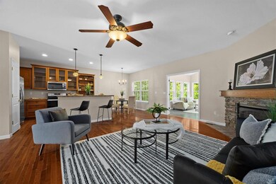 708 Birch Ln, Maryville, IL 62062 - photo 5