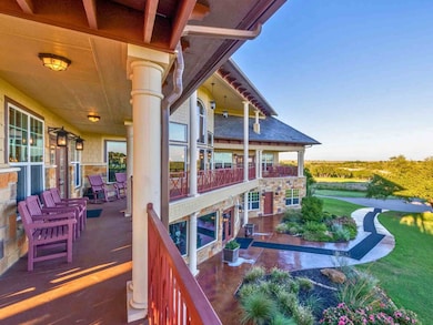 6140 Retreat Clubhouse Dr, Cleburne, TX 76033 - photo 6