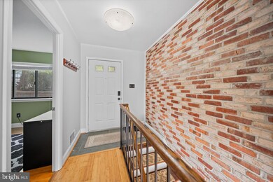 3895B Steppes Ct unit 3895B, Falls Church, VA 22041 - photo 5