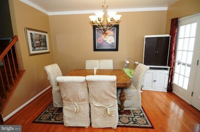 9055 Two Bays Rd, Lorton, VA 22079 - photo 4