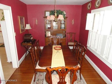1106 W. Main dining