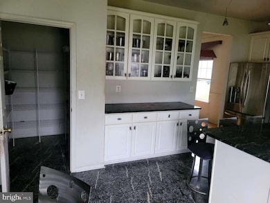 9 Jimarie Ct, Trenton, NJ 08620 - photo 6