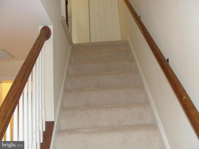 2906 Williamsburg Ct, Woodbridge, VA 22191 - photo 4