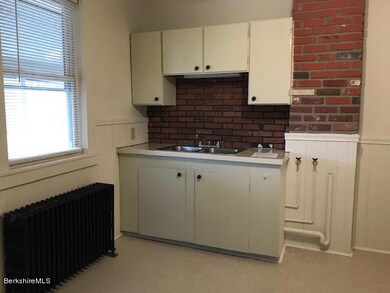 144 Madison Ave, Pittsfield, MA 01201 - photo 3