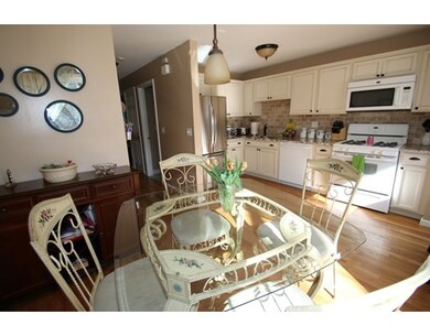 115 Tennis Plaza Rd unit 9, Dracut, MA 01826 - photo 3