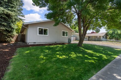 1201 kelly st, medford-03