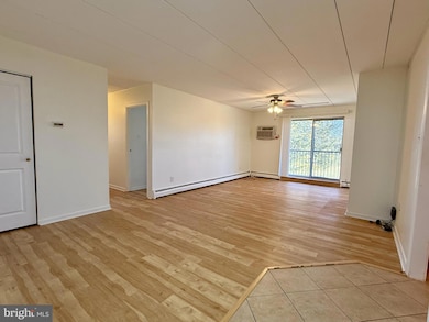 1575 W Street Rd unit 327, Warminster, PA 18974 - photo 2