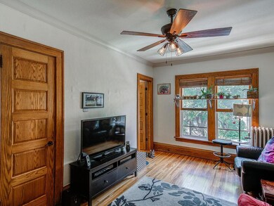 1920 3rd Ave S Unit 305-003-12-Living Room-MLS_Siz