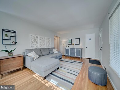 11904 Lafayette Dr, Silver Spring, MD 20902 - photo 5