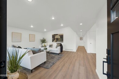 7222 N San Pasquale-1-6
