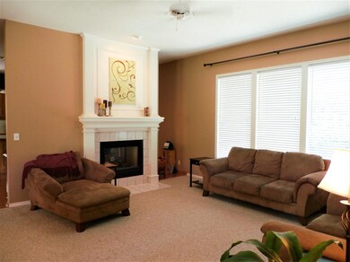Living room has an awesome view of the pool and th