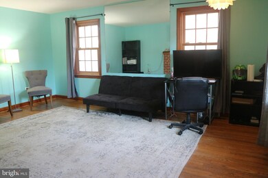 125 N Dupont Rd, Elsmere, DE 19805 - photo 4