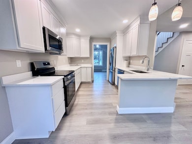 3 Freedom Dr unit 17, Dover, NH 03820 - photo 3