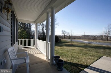 2055 Annie Ct, Sykesville, MD 21784 - photo 7