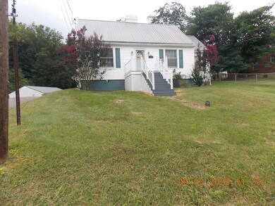 721 Gateway Dr, Pulaski, VA 24301 - photo 6