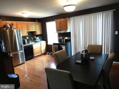 2949 Wetherburn Ct, Woodbridge, VA 22191 - photo 3