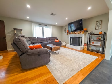 11 Bobin Rd, Terryville, CT 06786 - photo 3