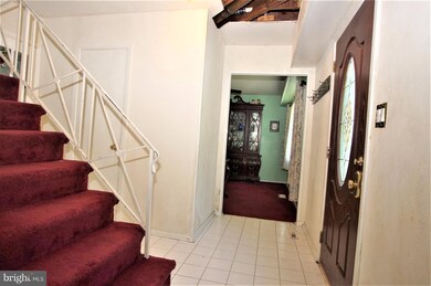 12511 Kemmerton Ln, Bowie, MD 20715 - photo 2