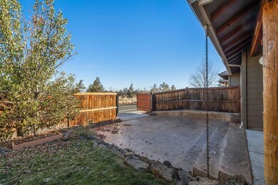 1911 SW 41st St, Redmond, OR 97756 - photo 4