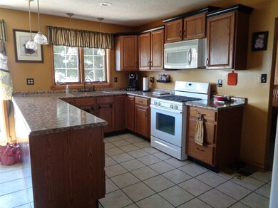 1002 E Division Rd, La Porte, IN 46350 - photo 6