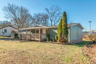 919 Locust St, Columbia, TN 38401 - photo 2