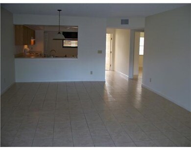 Dining Room. Paqss through from kitchen to dining