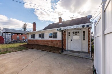 201 James Ave, Waynesboro, VA 22980 - photo 7