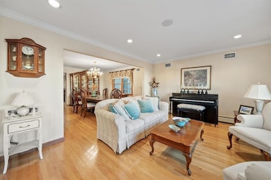 28 W 30th St, Bayonne, NJ 07002 - photo 2