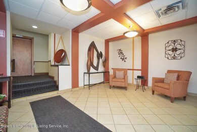 3461 Amboy Rd unit 4F, Staten Island, NY 10306 - photo 2