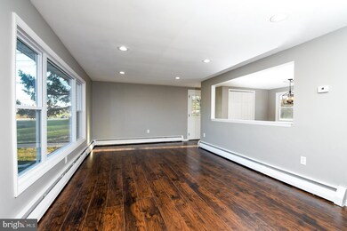 10 Queen St, Douglassville, PA 19518 - photo 5