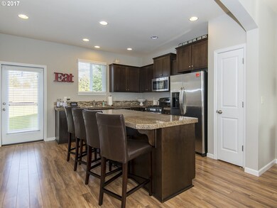 13233 SE Taralon Dr, Clackamas, OR 97015 - photo 7