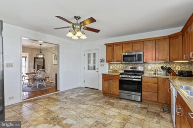 5509 Heatherwood Rd, Halethorpe, MD 21227 - photo 7