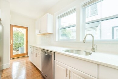 299 Alewife Brook Pkwy unit 2, Somerville, MA 02144 - photo 2