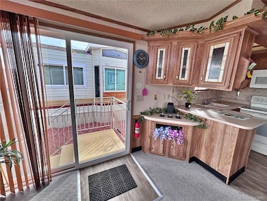 15680 E Colfax Ave unit F, Aurora, CO 80011 - photo 5