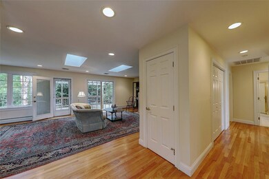 33 Dawn Ct, Wakefield, RI 02879 - photo 6