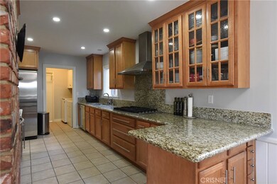 4723 Don Pio Dr, Woodland Hills, CA 91364 - photo 6