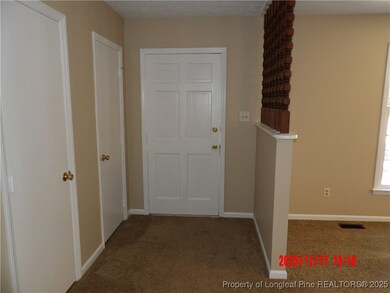 537 Deerpath Dr, Fayetteville, NC 28311 - photo 2