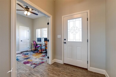 137 Hawker Ln, Abilene, TX 79602 - photo 3