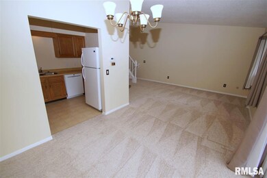 4023 Lillie Ave unit 502, Davenport, IA 52806 - photo 4