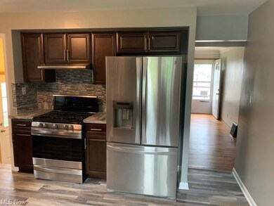 19314 Mohican Ave, Cleveland, OH 44119 - photo 7