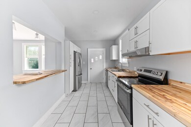 319 Grove St, Charleston, SC 29403 - photo 7