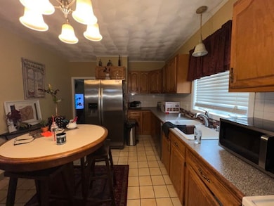 52 Sumner Ave, Cranston, RI 02920 - photo 5