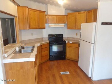 kitchen (2)